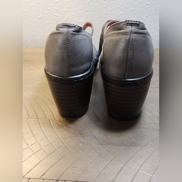 NWT Spring Step Welch grey leather mary janes, size 40 (9). - Picture 2 of 7